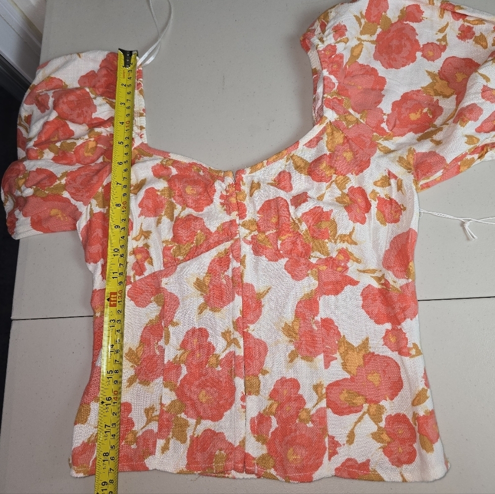 NWT Siena Sky Cropped Floral Cottagecore Milkmaid Smocked Top Size Small - Picture 8 of 8